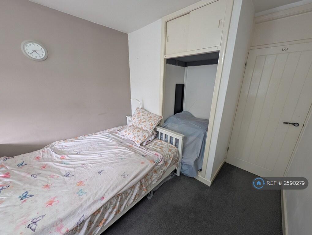 Double Bedroom 2