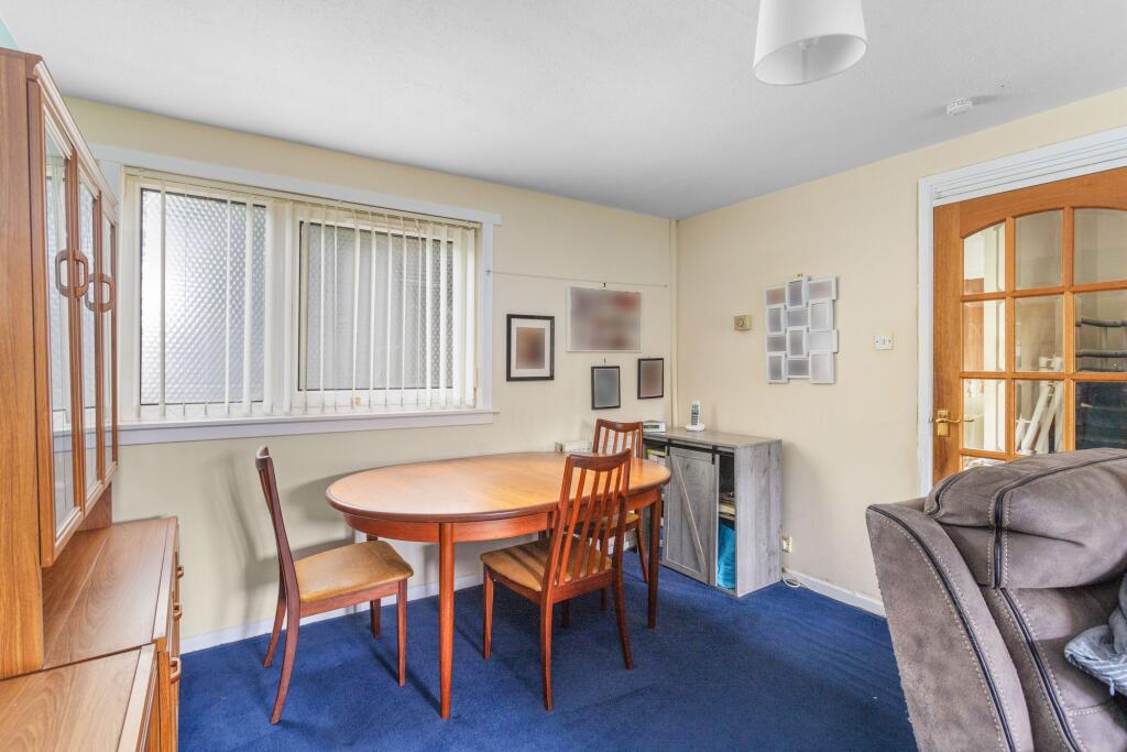 Lounge / Dining Room