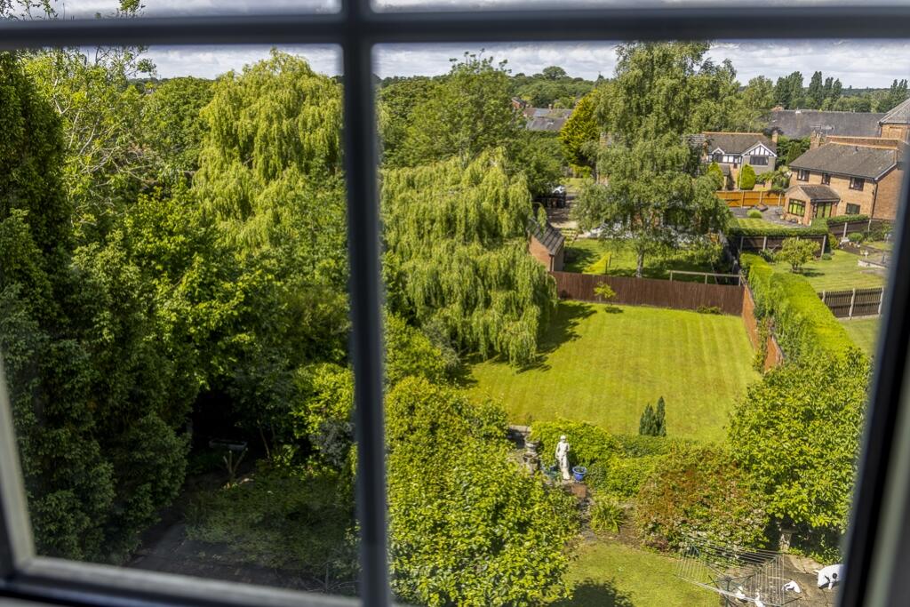 2 Cross O'Cliff Hill (Lincoln)-38