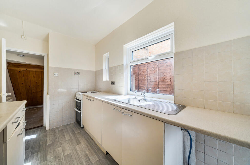 1347780-7-68b9924...