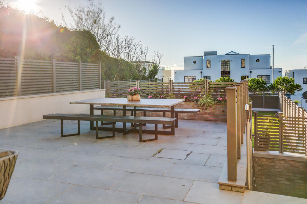 frontpatio3