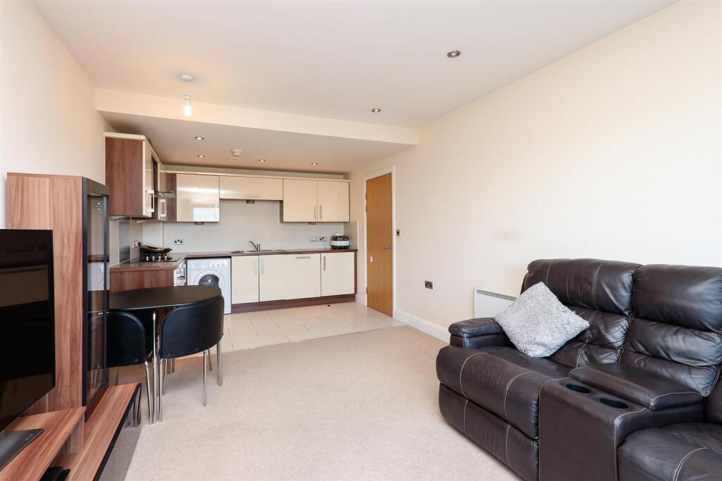 Living Space 2.jpg