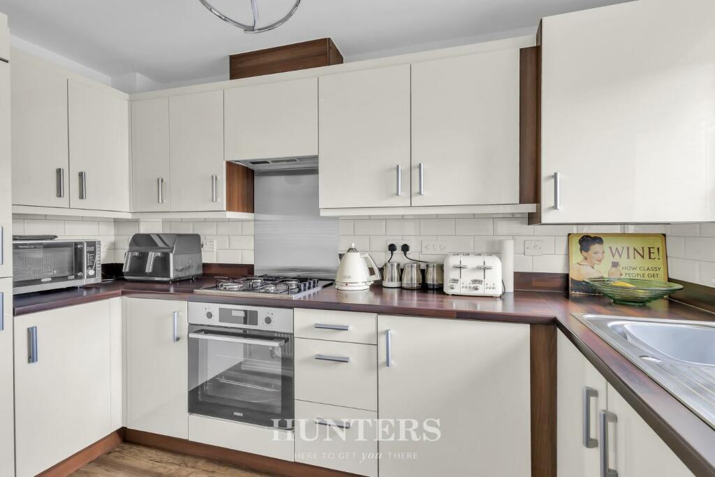 Hexagon Close (14).jpg