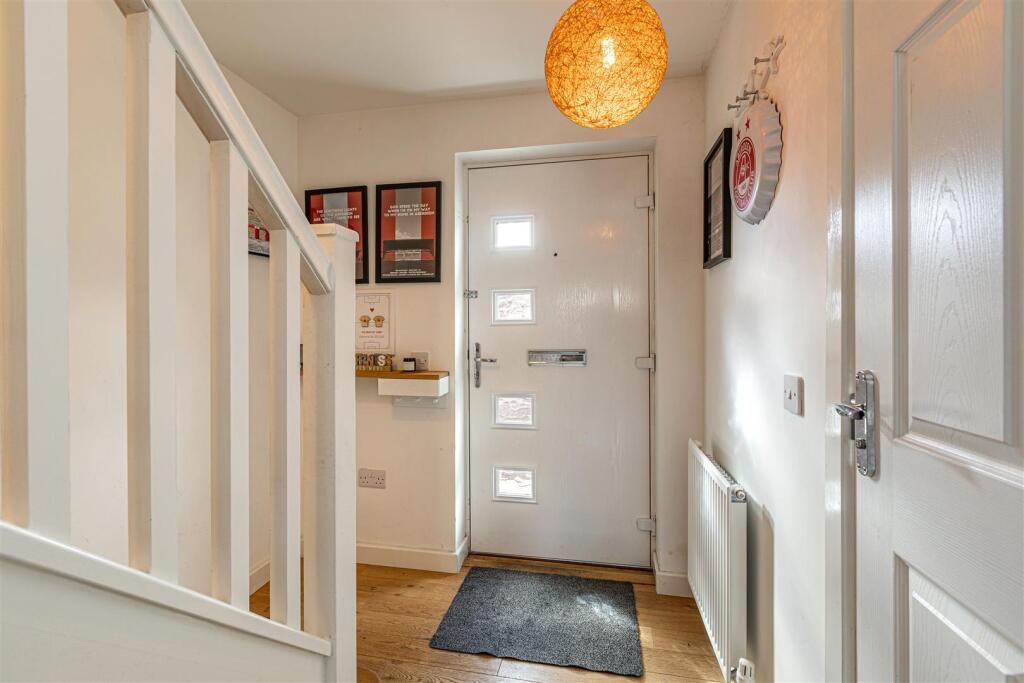 4 Knoll Park Avenue Galashiels 07.JPG