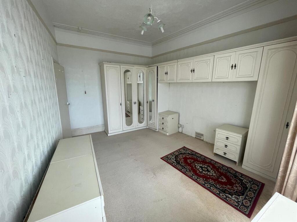 WhatsApp Image 2025-08-26 at 15.04.28_fe8ca99a.jpg