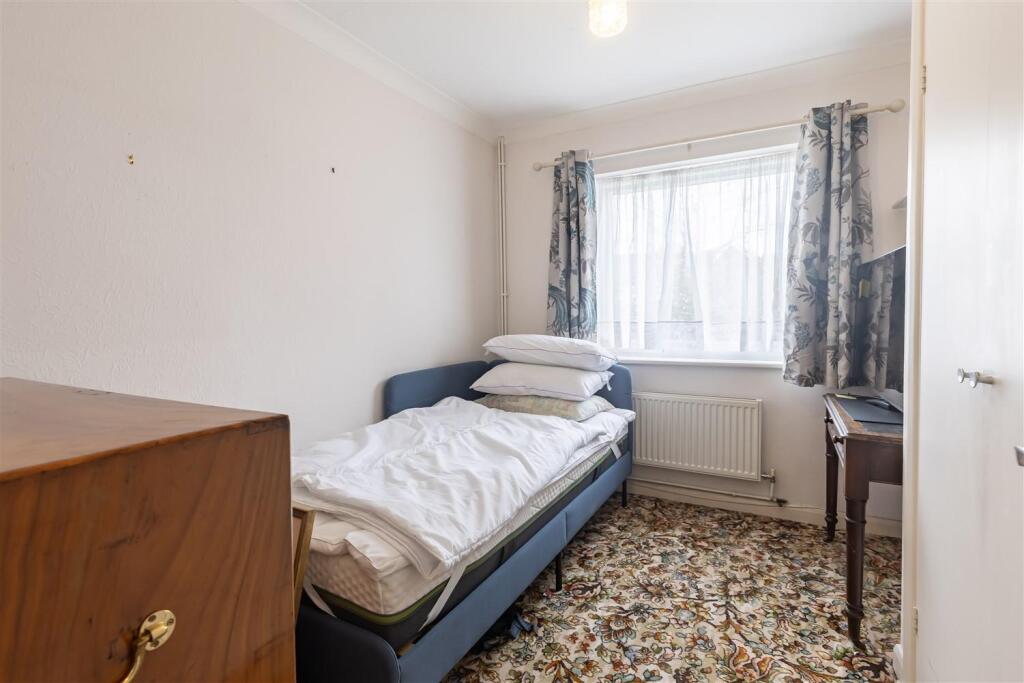 11 Higham View   (11).jpg