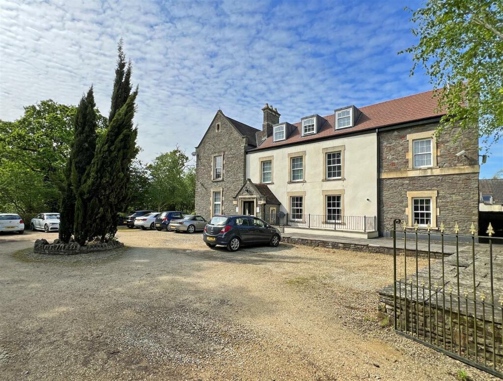 2 - Block of Flats For Sale, Hambrook, Bristol.JPG