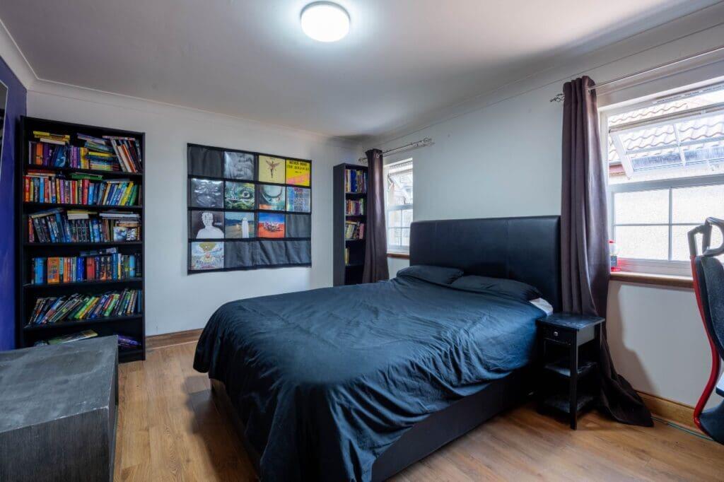 BEDROOM 4