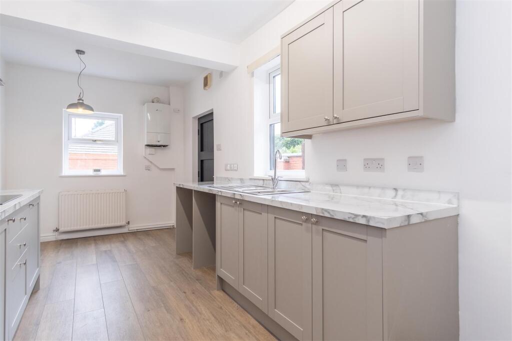 Kitchen/Breakfast Room
