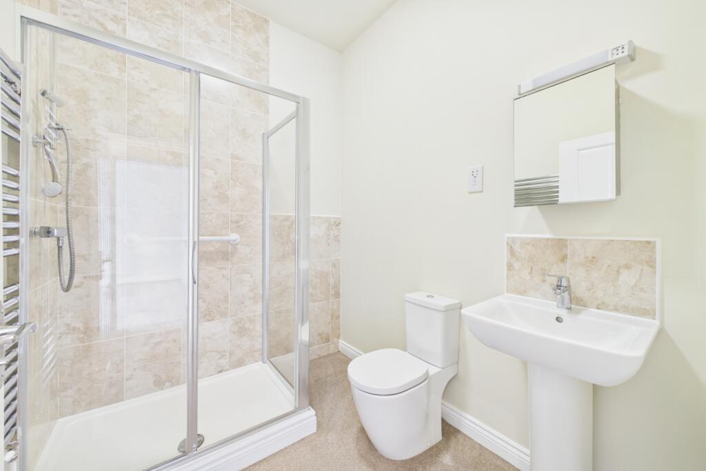 CAM03162G0-PR0331-STILL017