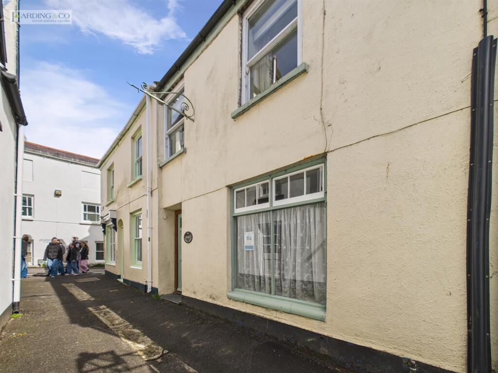 Property Front .2.jpg