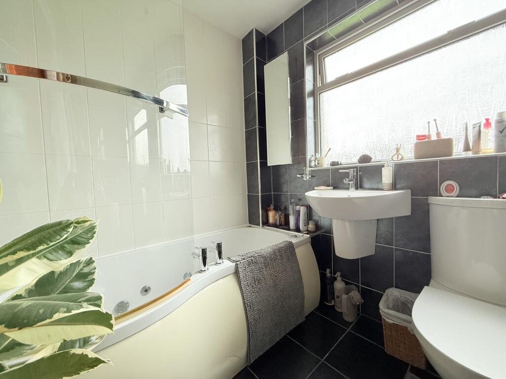 26 Rowanbank Road, Dumfries, DG1 4HD - Braidwoods 