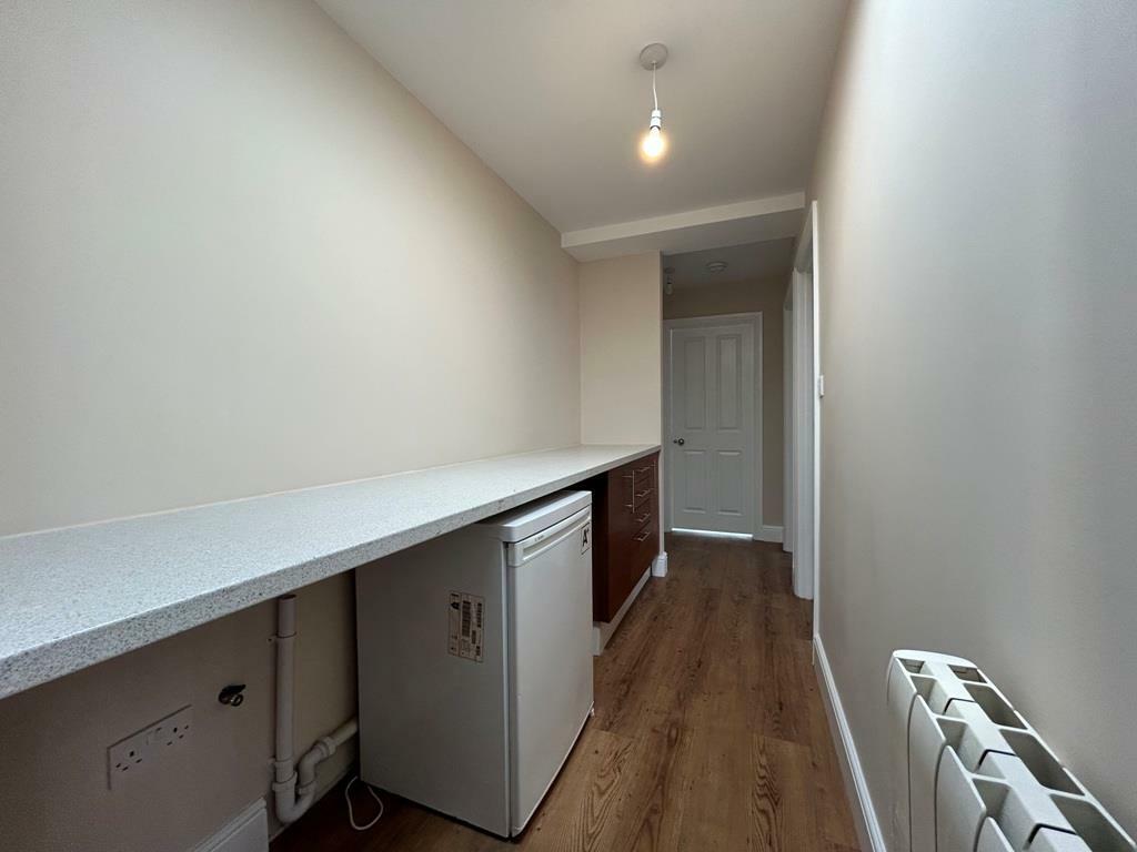 UTILITY / HALL