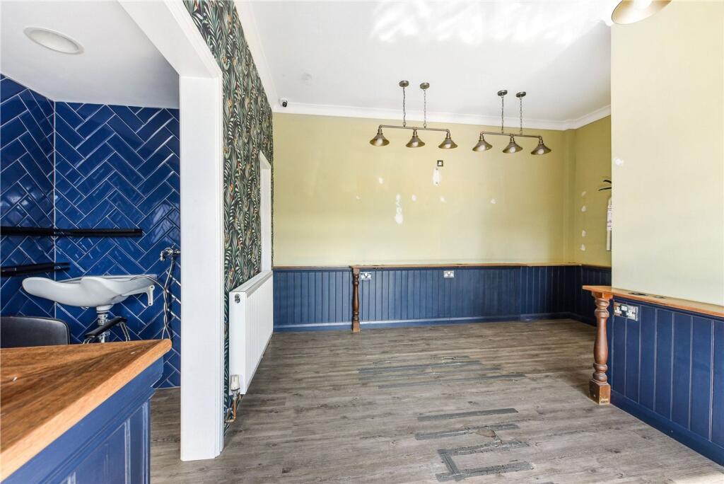 Salon