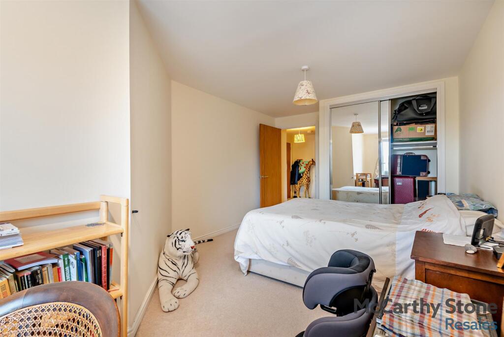 8667606-interior07-800.jpg