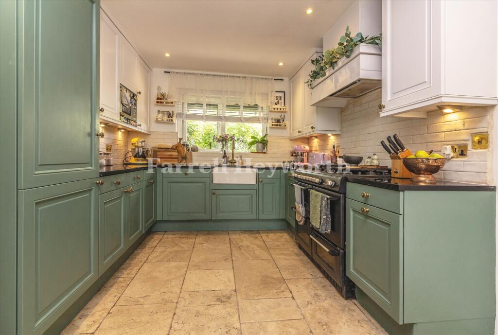Kitchen b