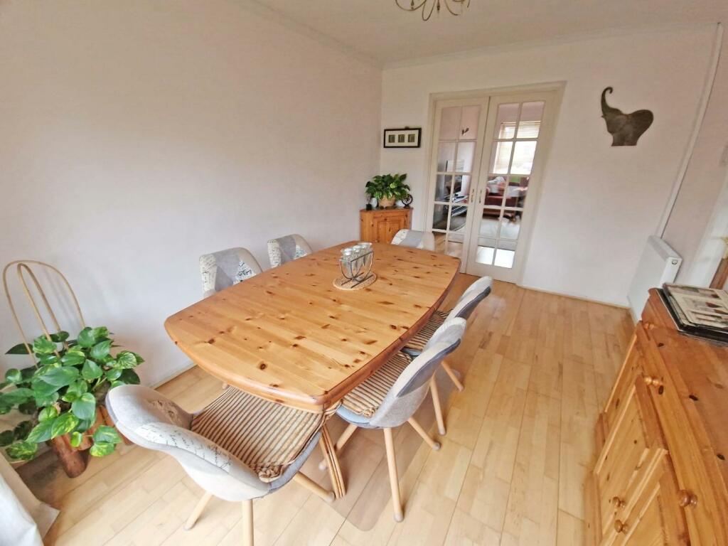 Dining Room.jpg