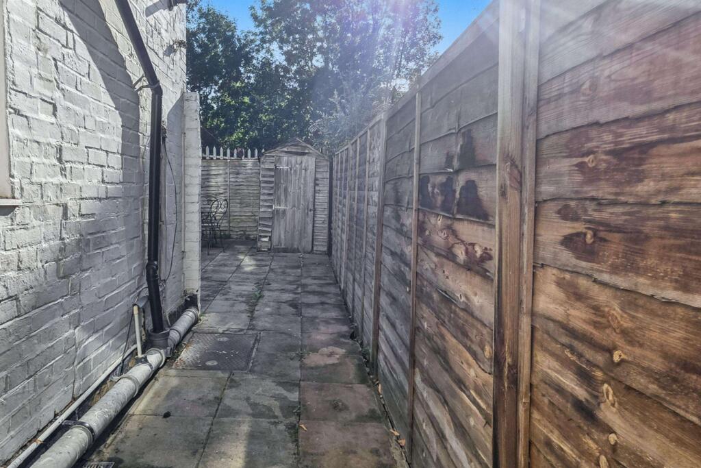 19 Ramsey Road, Acton, London W3 8AZ