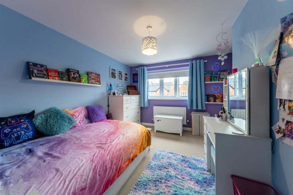 2 Rose Close-037.jpg