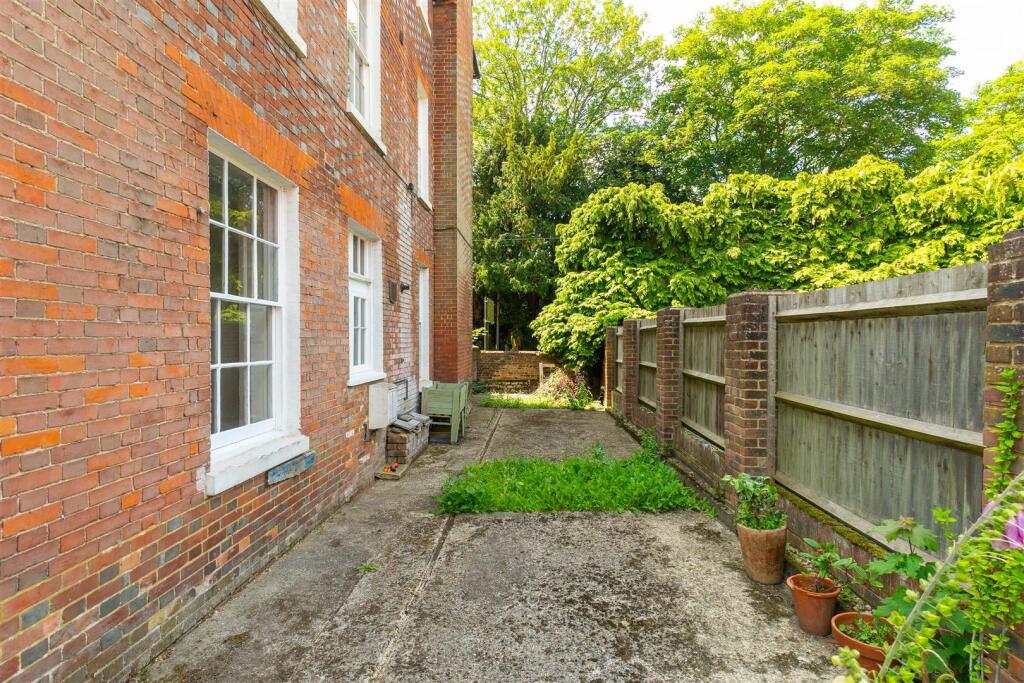 Claremont House Wateringbury14.jpg