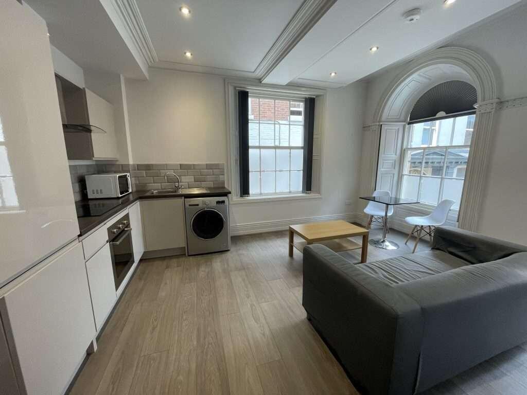 Flat_2_Victoria_Chambers