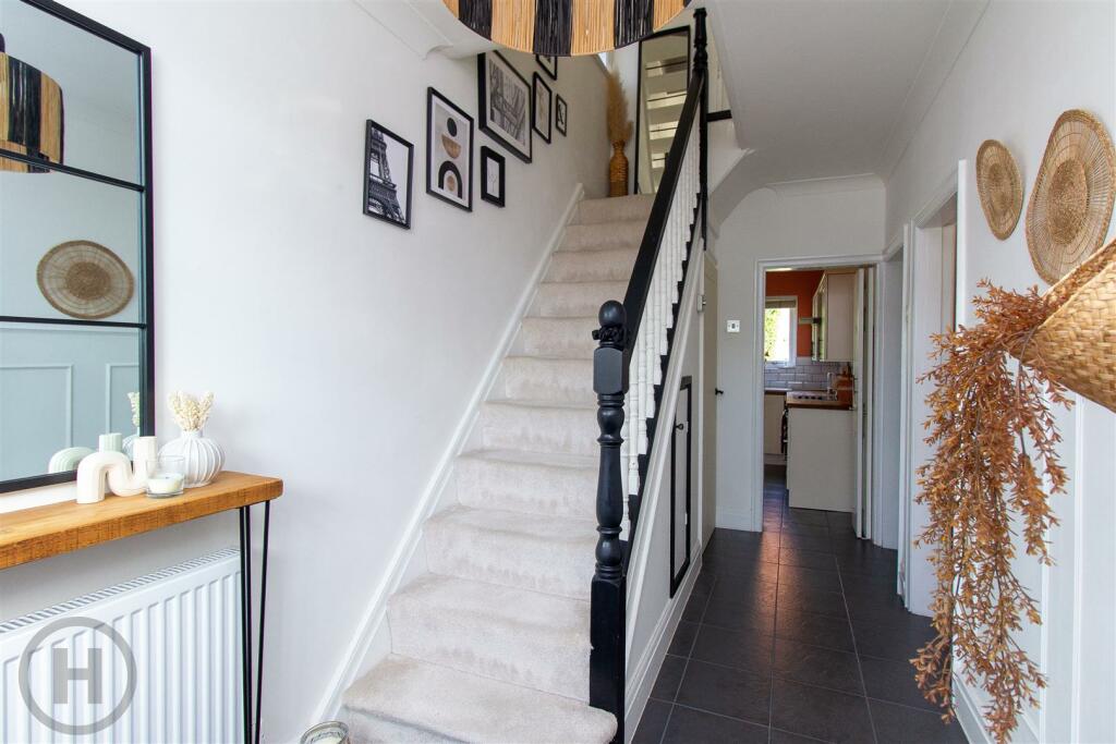 Entrance Hallway.jpg