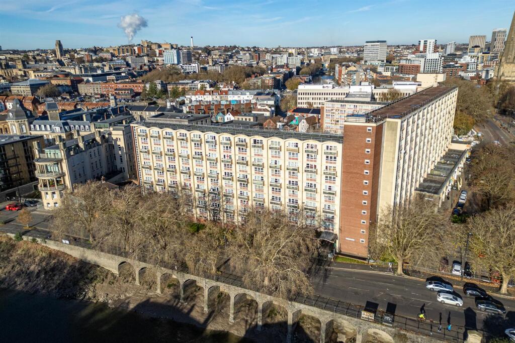 54 Francombe House, Redcliffe, Bristol BS1 6TB | L