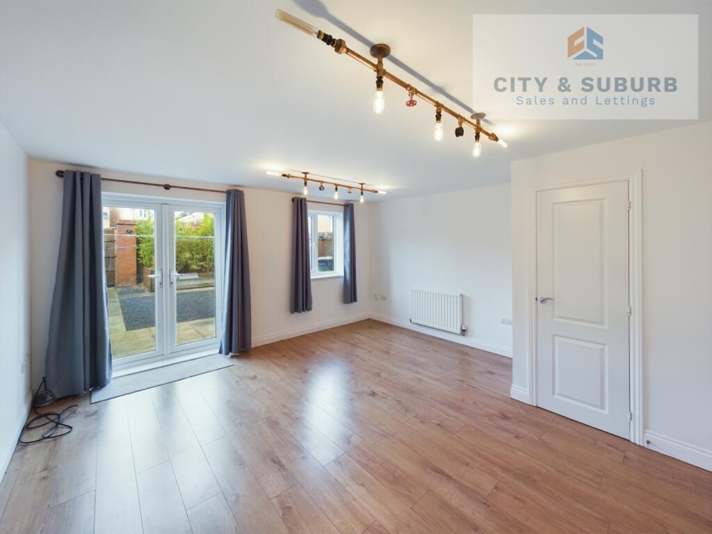 CAM01351G0-PR0058-STILL002