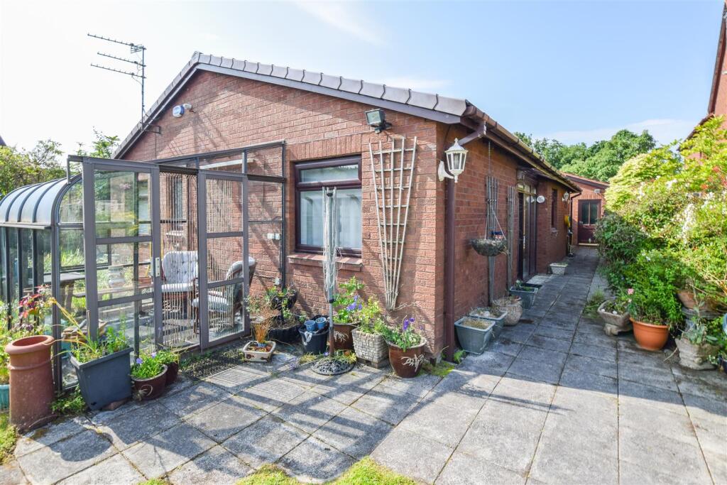 Constables - 2 Glendale Grove-16.jpg