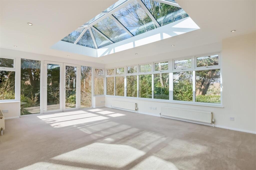For Sale by Aspire Residential | London Road
