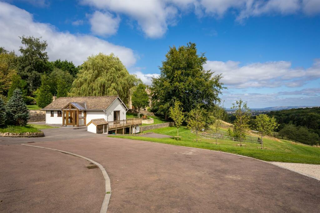 45 - Brecon House - GL53 9NE - Web.jpg
