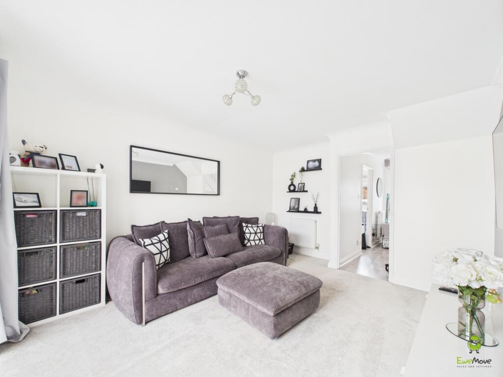 Presented by Nicoleta at EweMove Bexleyheath and D