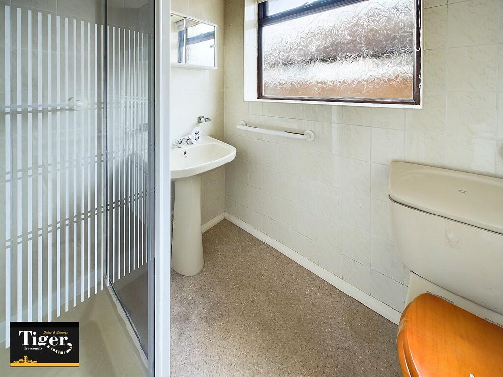 CAM02176G0-PR0448...