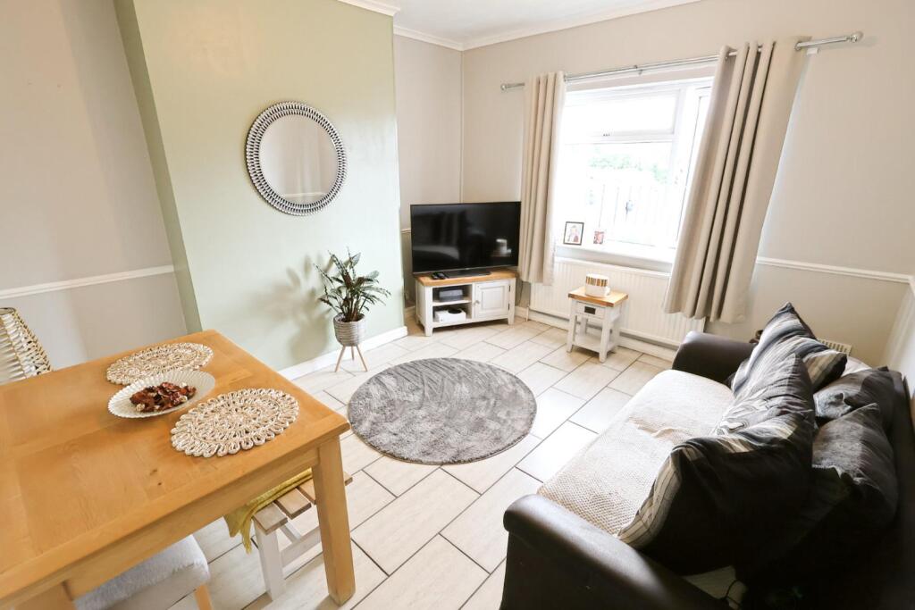 DINING ROOM/SITTING ROOM