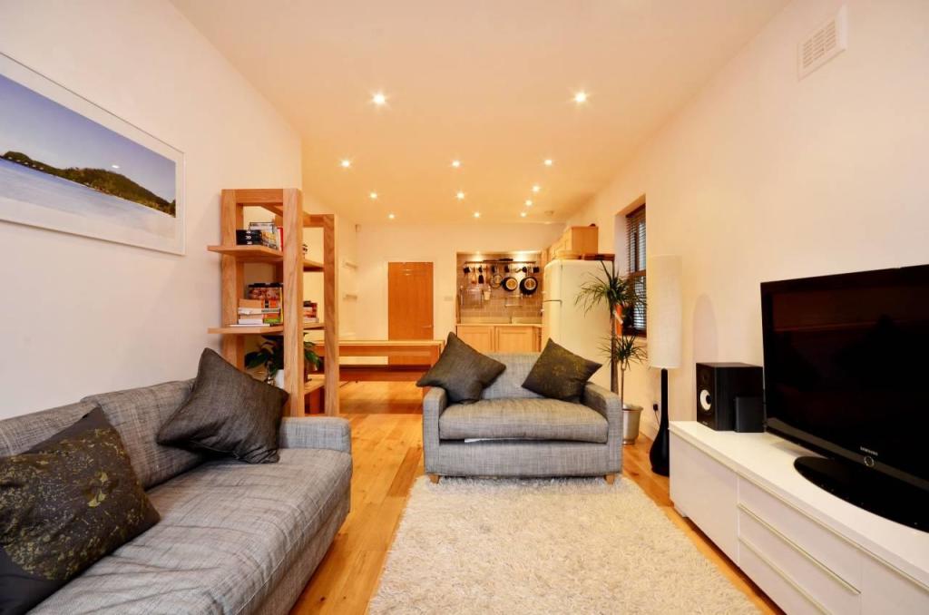 Open Plan Kitchen_Lounge 2.jpg