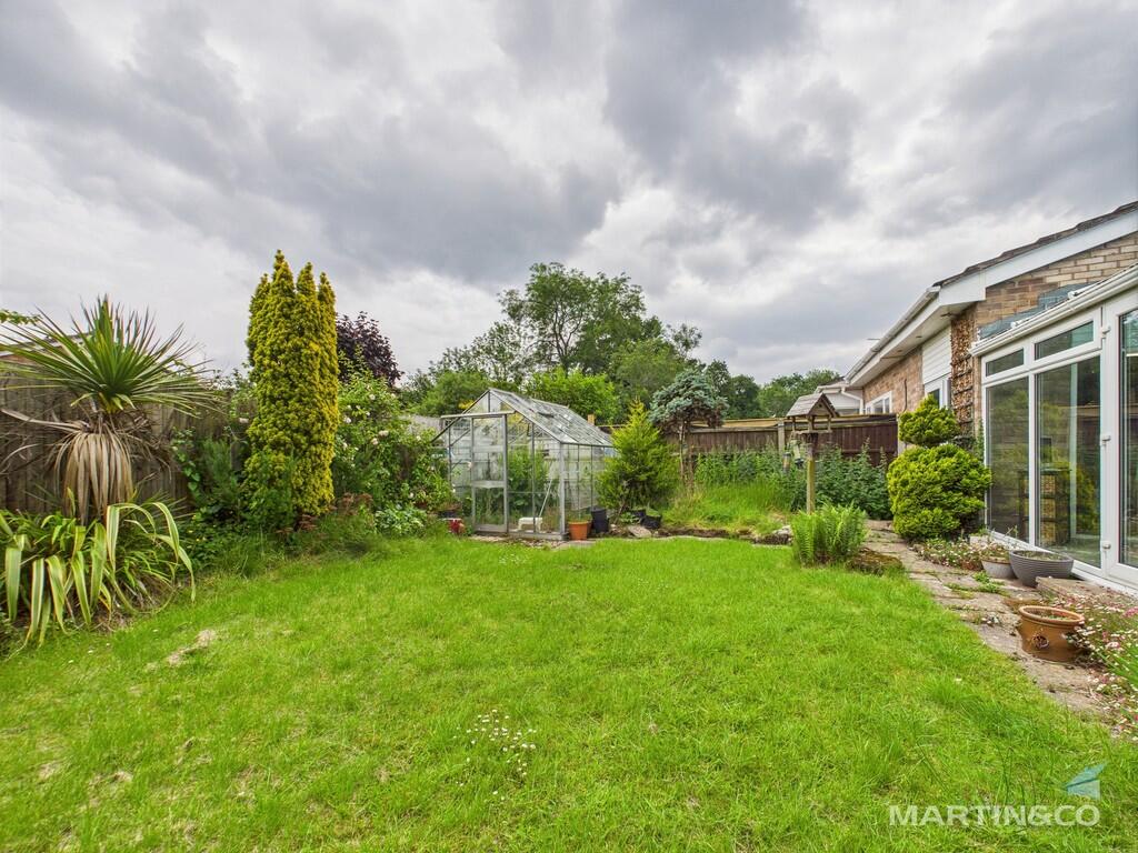 CAM03111G0-PR0331...