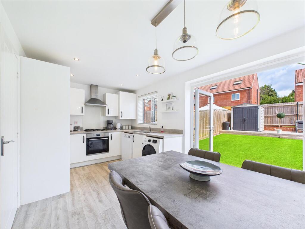 Beveridge Road, Anslow (12).jpg