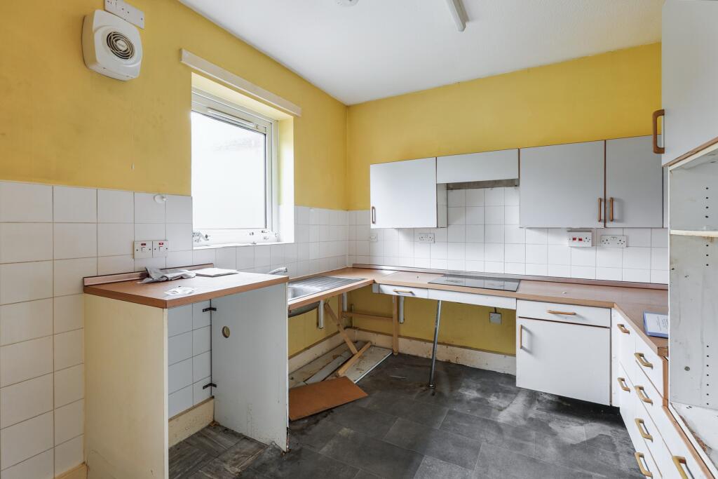 4 Lambeth Close, Blackburn, Lancashire BB1 1LB