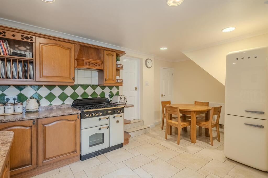 14 Clifton Terrace-15.jpg