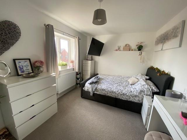 1 turner close 2.jpg