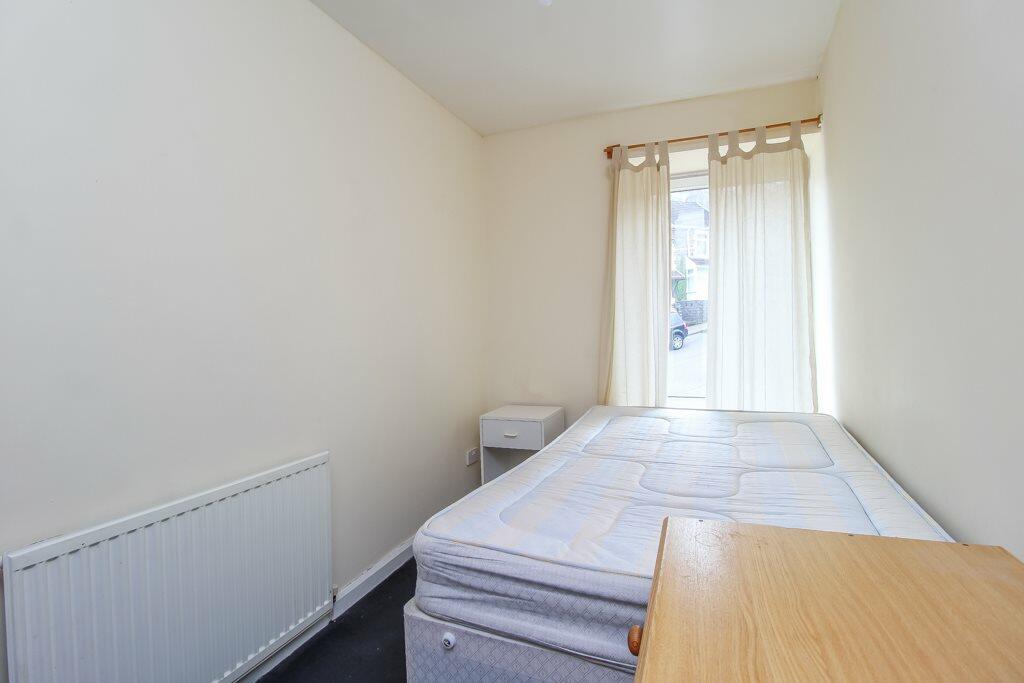 Room 3 (2)