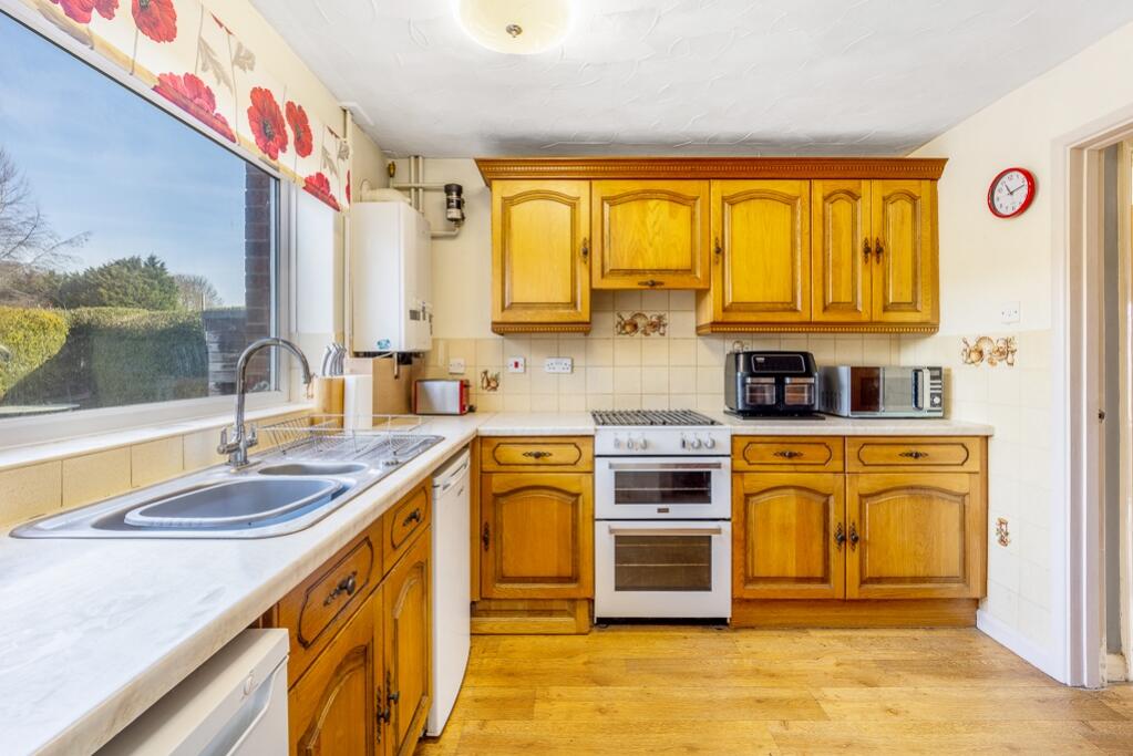 42 Cobgate Close (Whaplode)-13