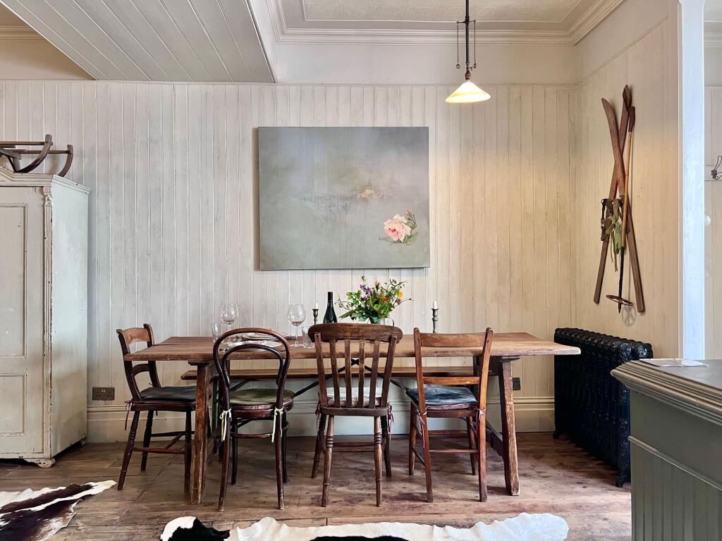 Living Room (7)