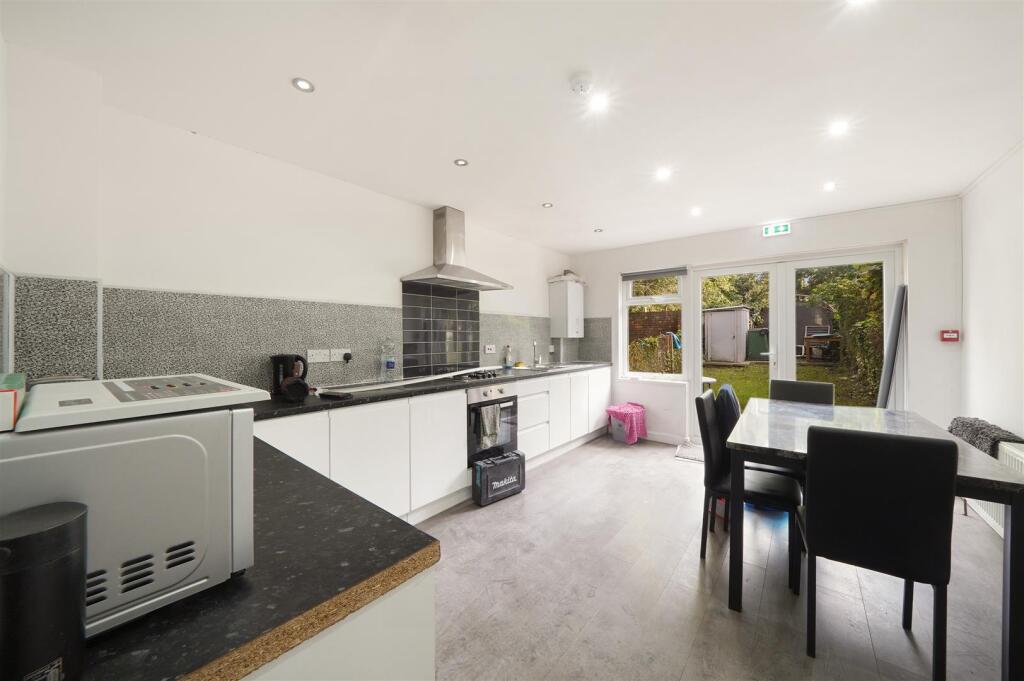 36 Slaithwaite Road - SCnD0WXec2g9lj9cg3Bp.jpg
