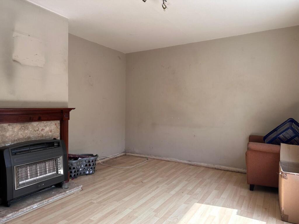 Living Room.jpg
