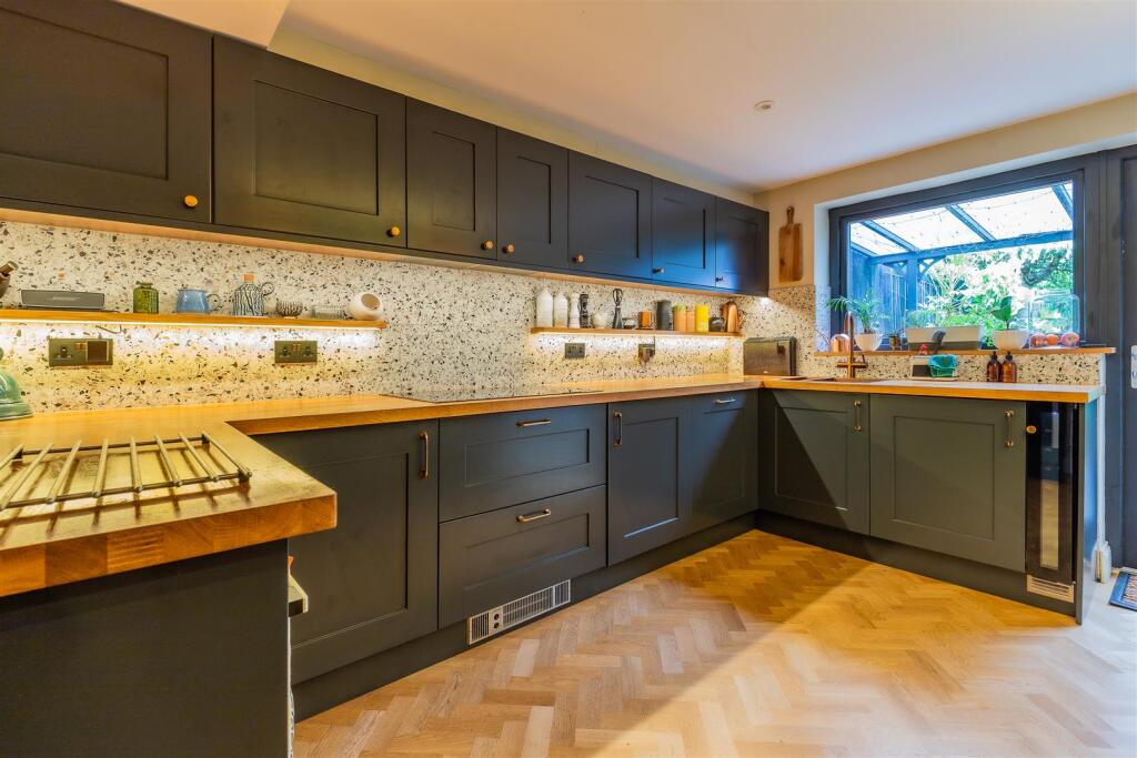 Severn Grove 26-16.jpg