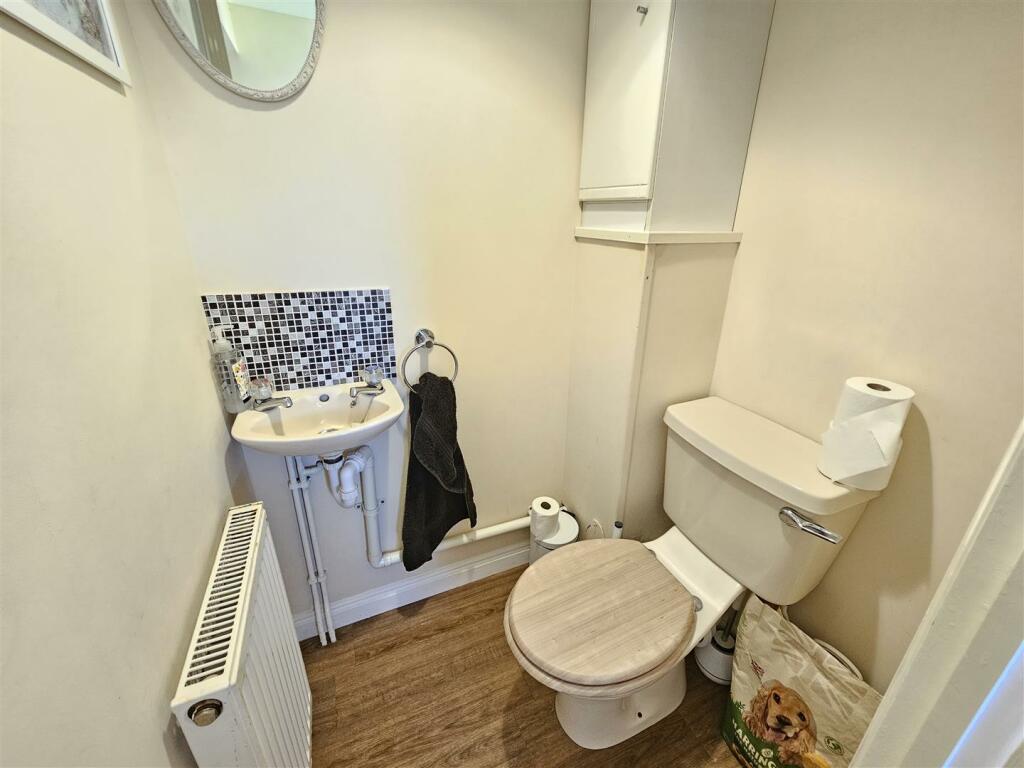 Cloakroom.jpg