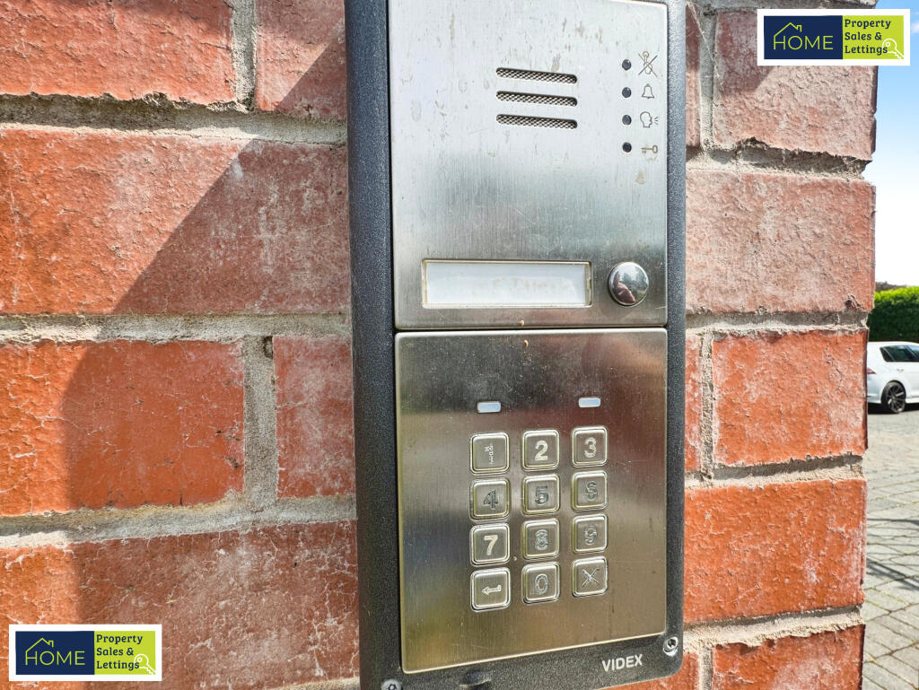 585 Loughborough Road, Birstall, Leicester, LE4 4N