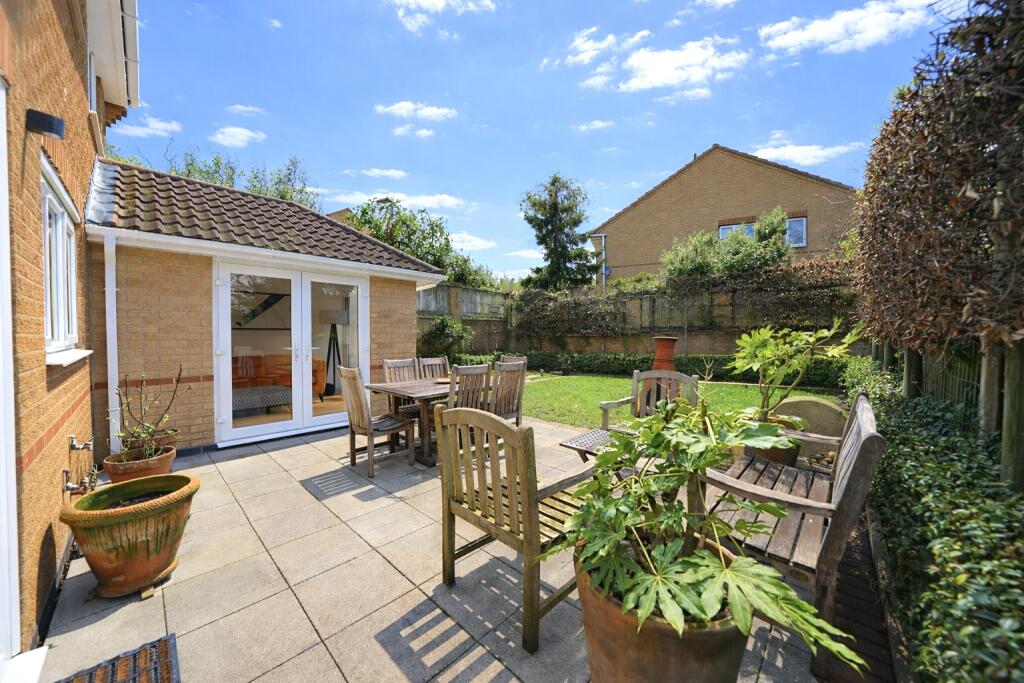 263375AE-5D14-49E7-872B-3FBC5D54D6C5