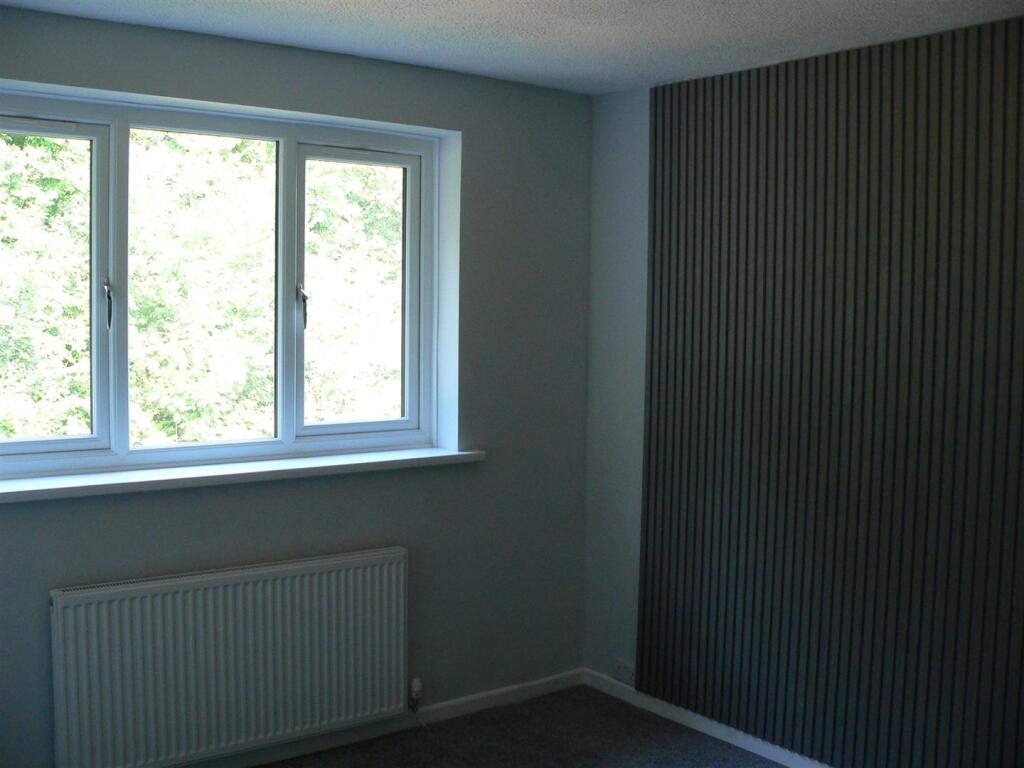 bedroom 2.JPG